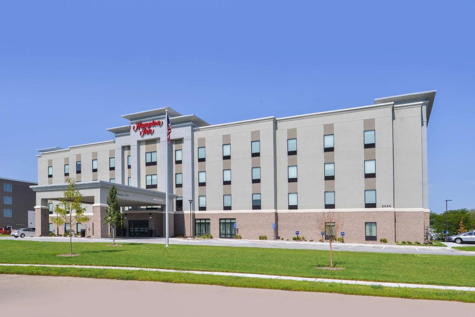 Hampton Inn By Hilton Omaha Airport, Ia Carter Lake Exteriör bild