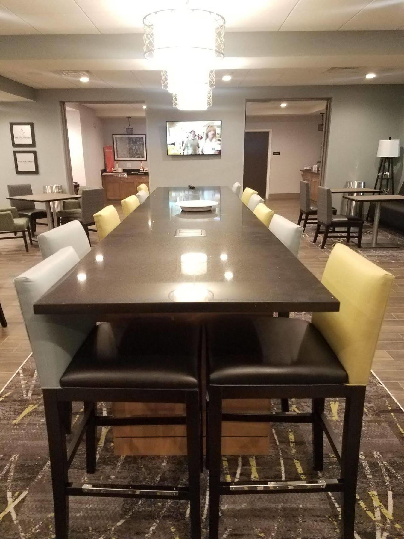 Hampton Inn By Hilton Omaha Airport, Ia Carter Lake Exteriör bild
